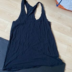 Black lululemon tank top